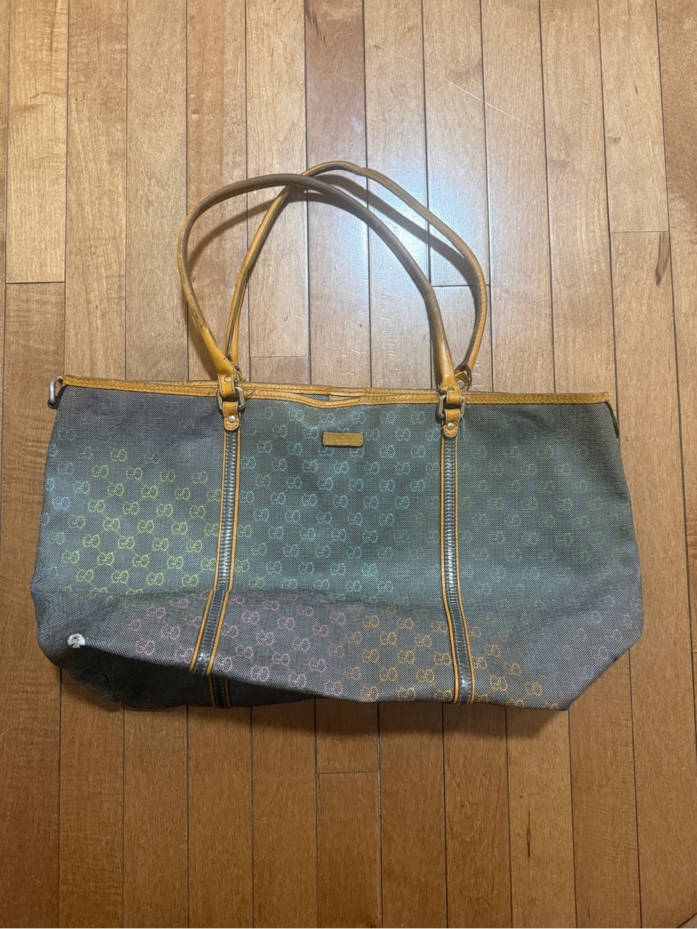 GUCCI
Multicolor GG Coated Canvas And Leather Joy Medium Tote Bag AUTHENTIC